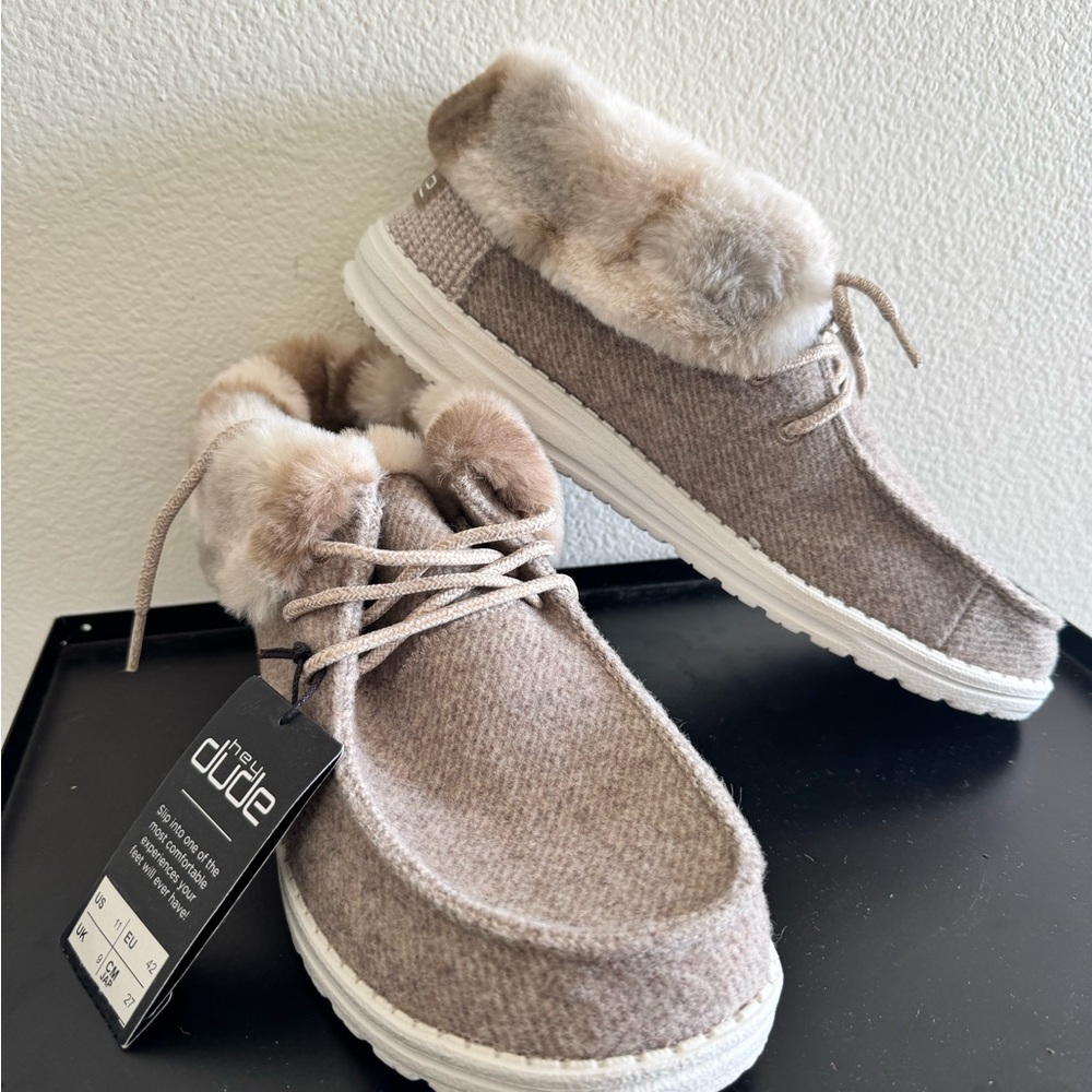 HEYDUDE Britt Cozy Slip-On